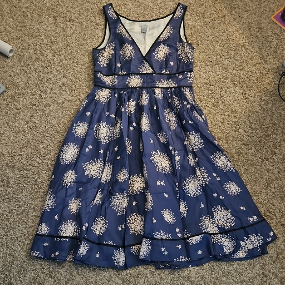 Odille Blue and White Floral Midi Dress - Picture 1 of 3
